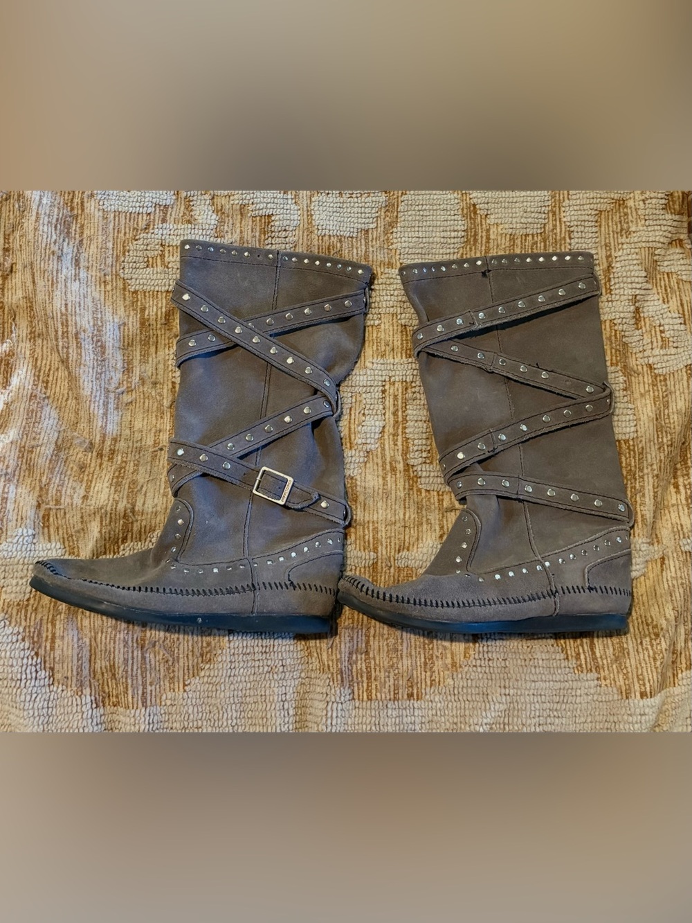 Minnetonka Studded Gray Suede Mid Calf Boots SZ 7